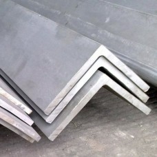 Уголок нержавеющий полированный равнополочный г/к AISI 304 30х30х3 мм